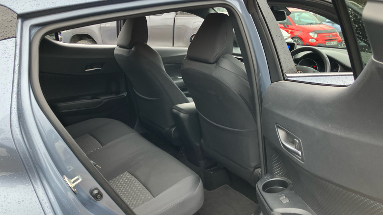 Toyota C-HR 2.0 Hybrid Design 5dr CVT Hybrid Hatchback